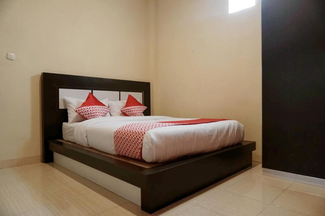 Oyo 1394 Rumaisa Homestay Syariah Pekanbaru Exterior photo